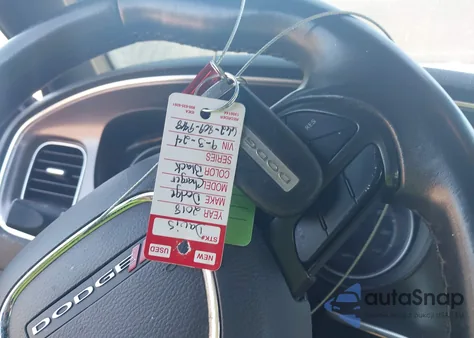 2018 Dodge Charger Sxt Rwd z USA, uszkodzony, nr VIN 2C3CDXBG8JH180317